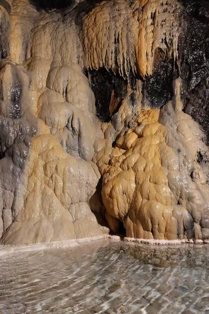 Cueva del hierro y su mina romana